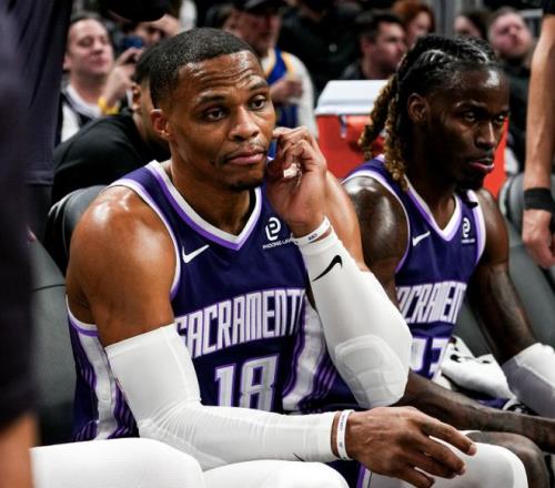 左脚踝重伤,艰难离场,太阳队附加,PT真人视讯,PT真人官网,PT真人视讯官方平台,PT视讯官网